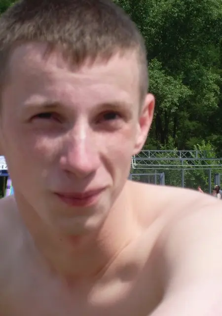 Я Леонид, 34, знакомлюсь на одну ночь в Старых Дорогах