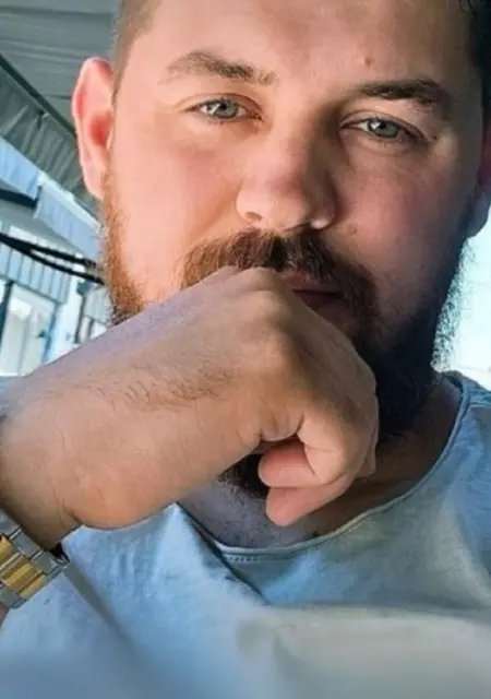 Я Михаил, 48 років з Києва, шукаю знайомство для спілкування