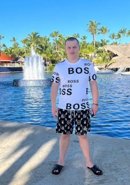 Я Valery, 23, знакомлюсь на одну ночь в Фрайбург-им-брайсгау