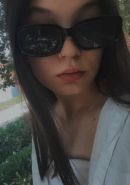 Я Ksyushka, 19, из Апаресида-ди-Гояния, ищу знакомство для дружбы
