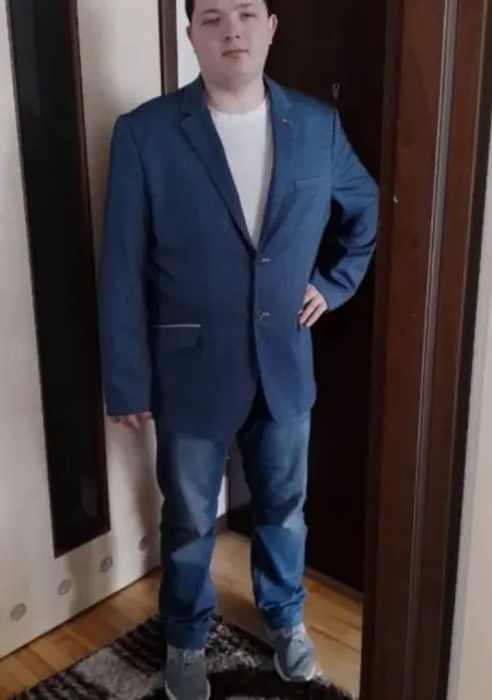 Я Oleg, 22, из Деражни, ищу знакомства без обязательств