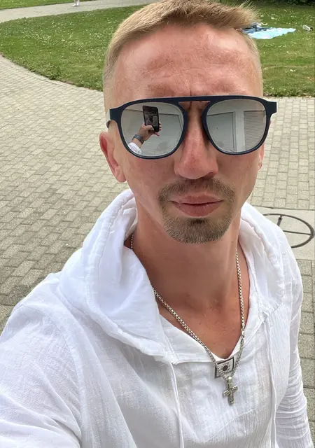 Evgeny из Франкфурта-на-майне, мне 40, познакомлюсь на одну ночь