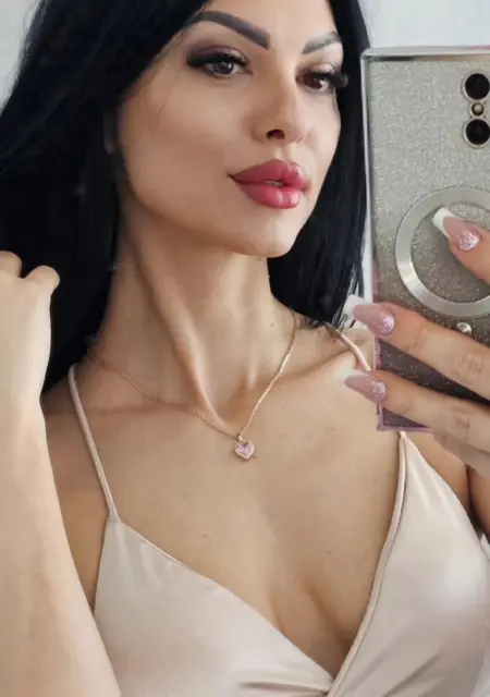 Kris из Одессы, мне 27, познакомлюсь для приятного времяпровождения