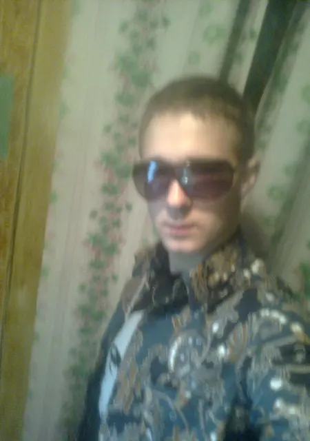 Я Денис, 31, знакомлюсь для общения в Лунинце