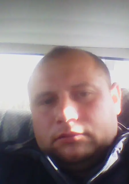 Я Алексей, 41, из Светлогорска, ищу знакомства без обязательств