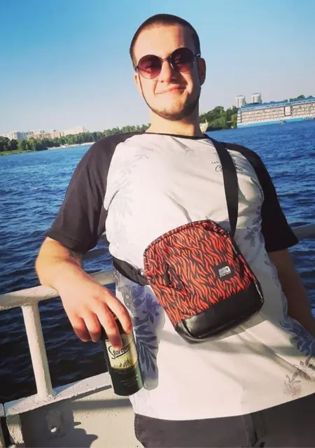 Я Паша, 29 років, знайомлюсь без зобов'язань у Чернігові