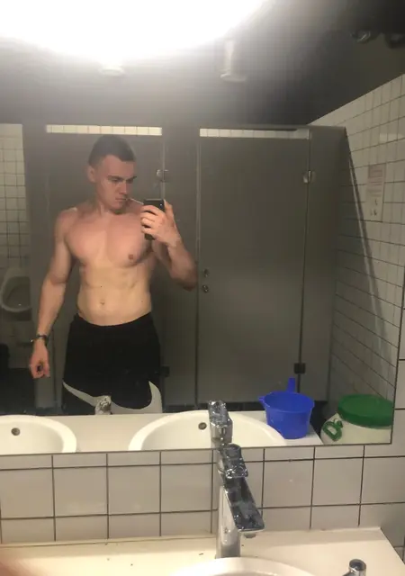 Игорь из Лодзя, ищу на сайте знакомства на одну ночь