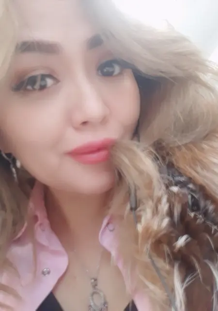 Эля из Алматы, мне 42, познакомлюсь на одну ночь