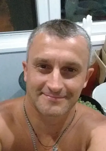 Я Сергей, 49, знакомлюсь на одну ночь в Запорожье