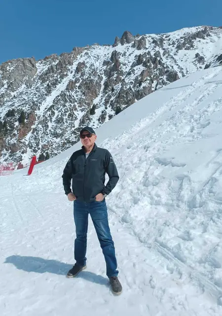 Я Александр, 51, из Бишкека, ищу знакомства без обязательств