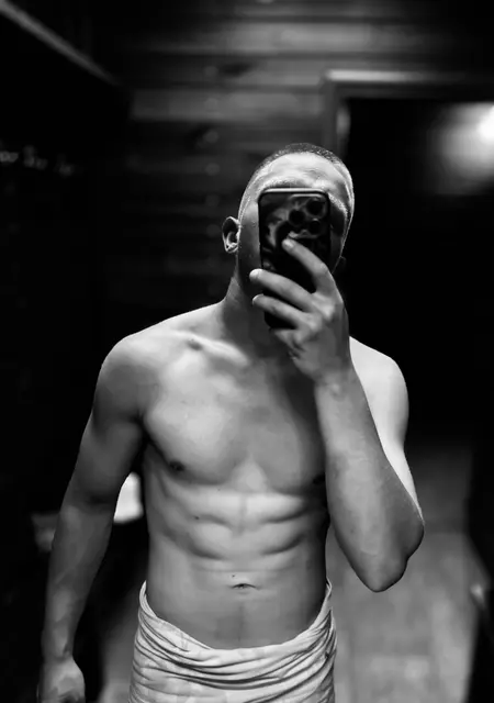 Я Даня, 25, из Макеевки, ищу знакомства без обязательств