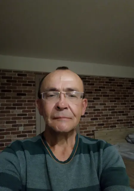 Сергей из Бобруйска, ищу на сайте знакомства без обязательств