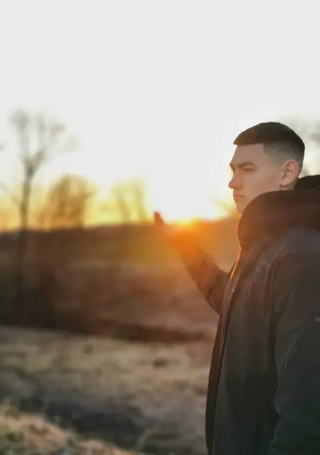 Артур з Луцька, мені 23 років, познайомлюсь на одну ніч