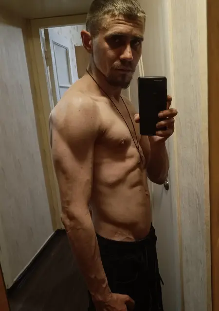 Алекс из Полтавы, мне 32, познакомлюсь для приятного времяпровождения