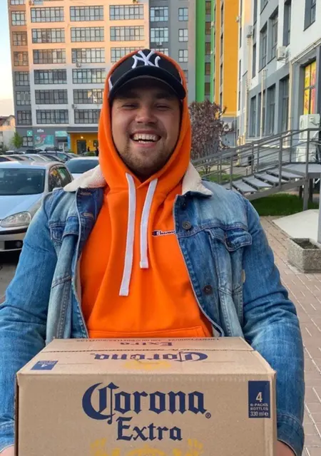 Денис з Чернігова, шукаю на сайті знайомства на одну ніч