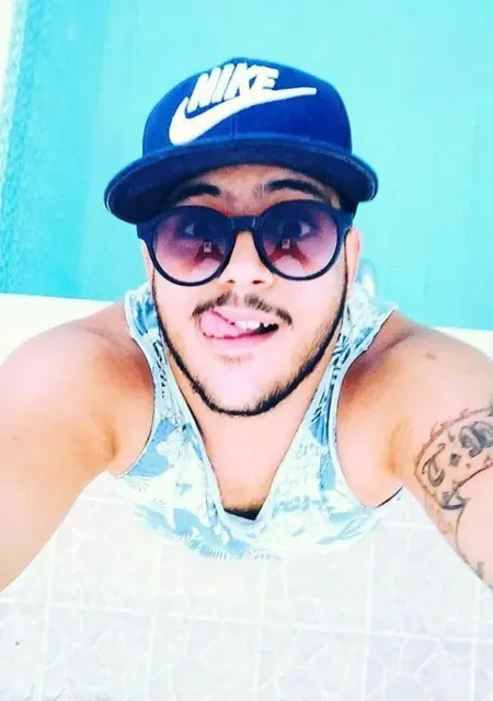 Я Hamadi, 28, знакомлюсь в Риме