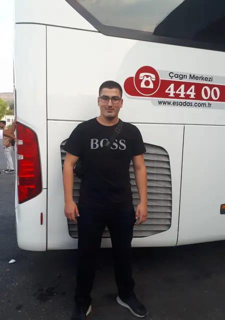 Я Mehmet, 22, знакомлюсь без обязательств в Конье