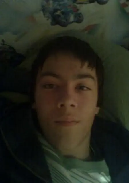 Kris из Таллина, ищу на сайте постоянные отношения