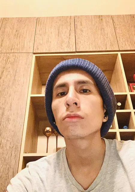 Antonio из Лимы, мне 27, познакомлюсь для общения