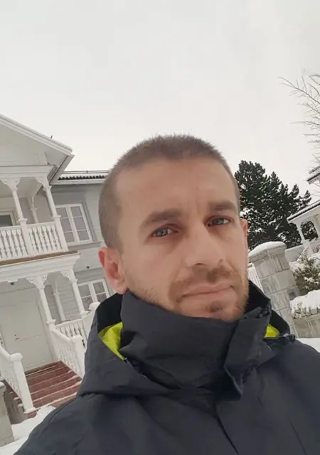 Ervis Taci из Стокгольма, мне 42, познакомлюсь для постоянных отношений