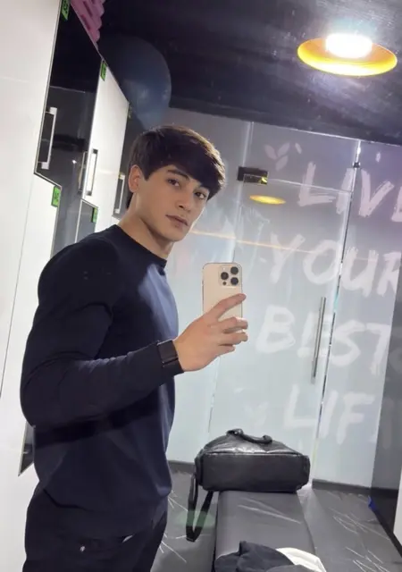 Я Sudais, 25, знакомлюсь для вирта в Амстердаме