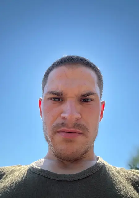 Дмитрий з Луганська, мені 26 років, познайомлюсь на одну ніч