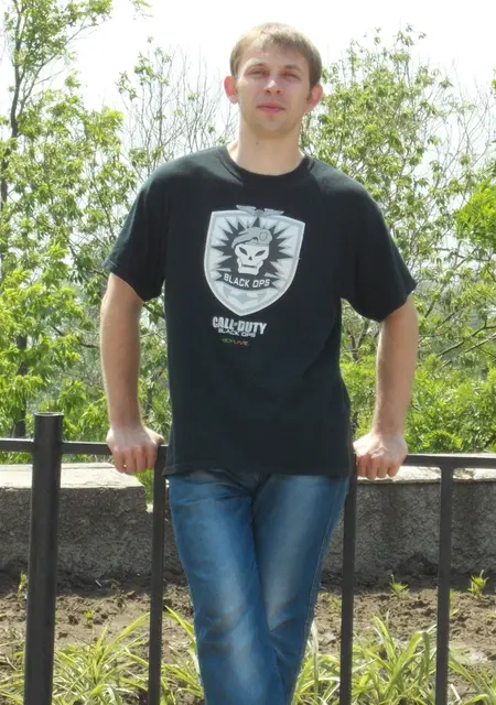 Артём з Єнакієвого, мені 40 років, познайомлюсь для постійних стосунків