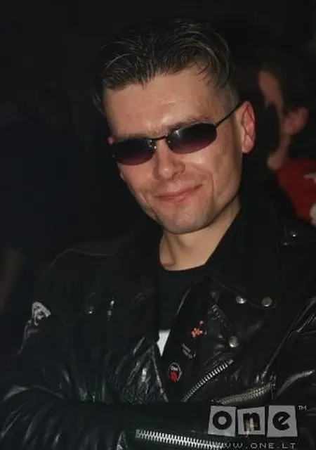 I'm Dmitry, 43, looking to meet for no strings attached in London