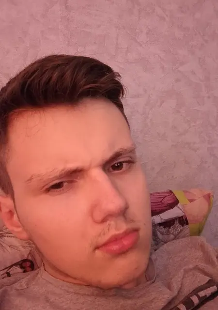 Денис из Гомеля, ищу на сайте открытые отношения