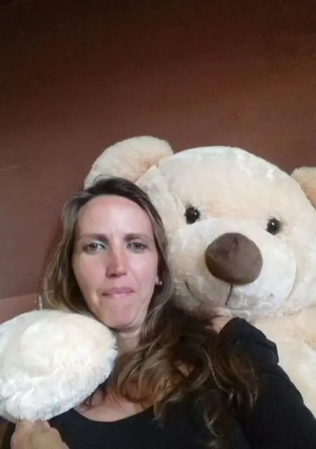 Я Emma, 40, знакомлюсь в Париже