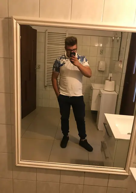 Я Dawid, 21, из Мюнхена, ищу знакомства на одну ночь