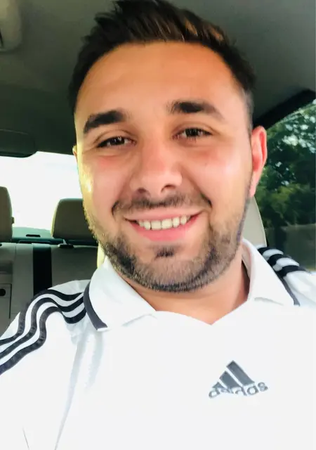 Andrei из Бухареста, ищу на сайте дружбу