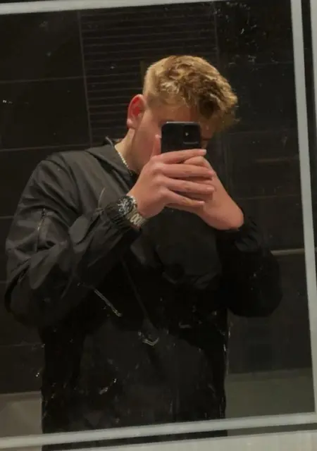 Я George, 21, знакомлюсь на одну ночь в Торки