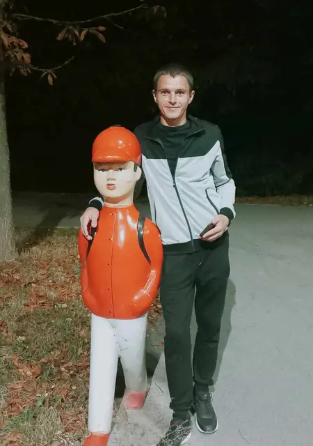 Виктор з Вінниці, шукаю на сайті знайомства без зобов'язань