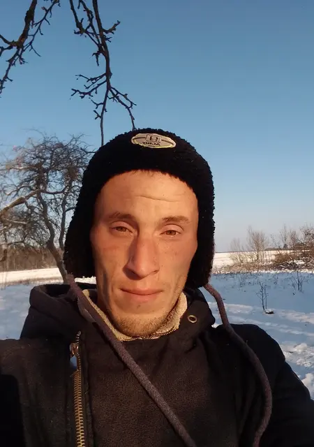 Я Виталий, 30, знакомлюсь без обязательств в Копыли