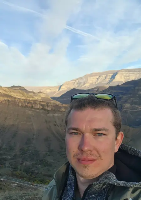 Дмитрий из Амстердама, ищу на сайте знакомства на одну ночь