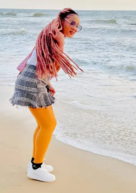 Я Amour, 28, из Парижа, ищу знакомство для дружбы