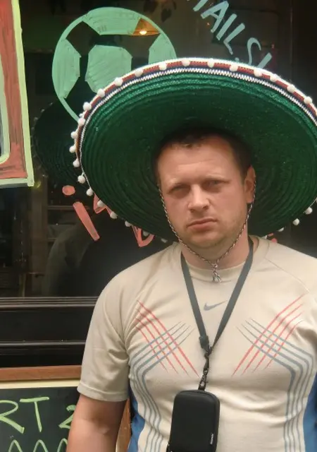 Dmitrij из Берлина, мне 42, познакомлюсь для общения