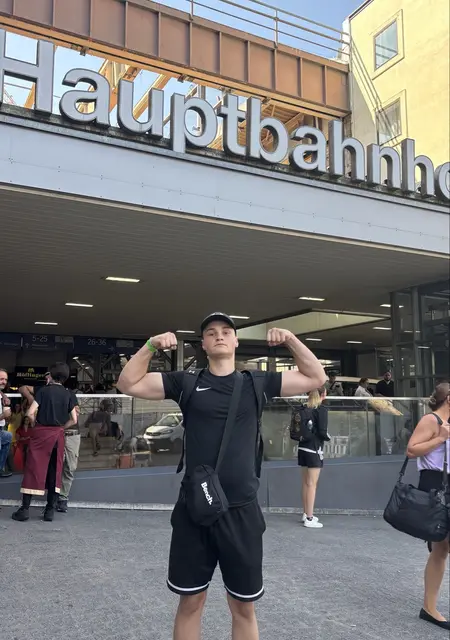 Я Valera, 19, знакомлюсь без обязательств в Виллингене-швеннингене