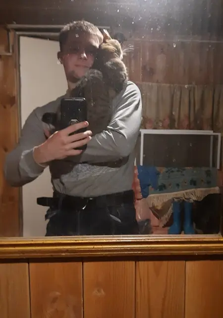 Я Слава, 21, из Лепели, ищу знакомства на одну ночь