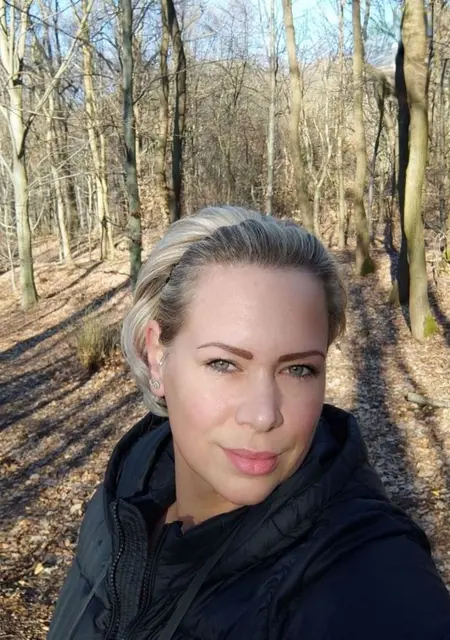 Dana из Праги, мне 38, познакомлюсь