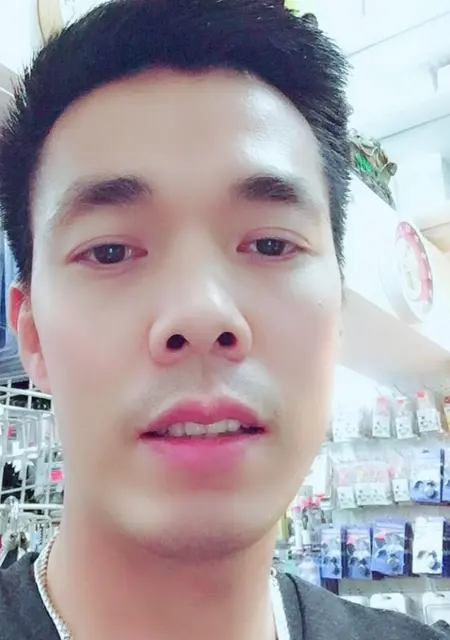 Ngoc Tuyen из Праги, мне 39, познакомлюсь