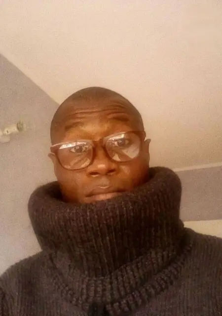 Christian из Парижа, мне 39, познакомлюсь