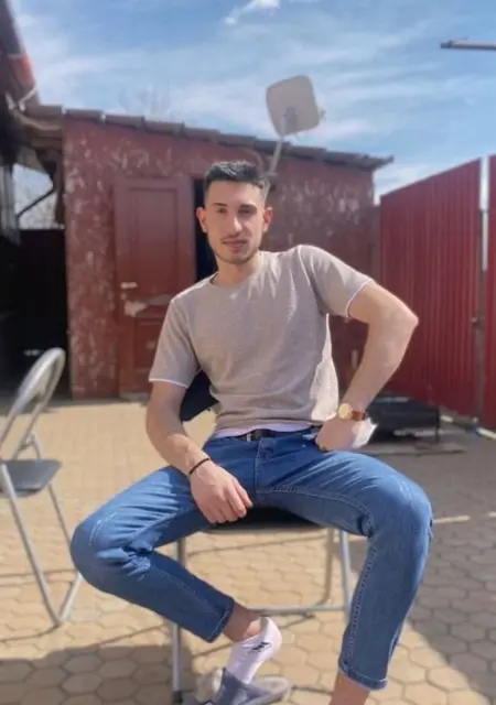 Я Andrei, 21, из Парижа, ищу знакомство