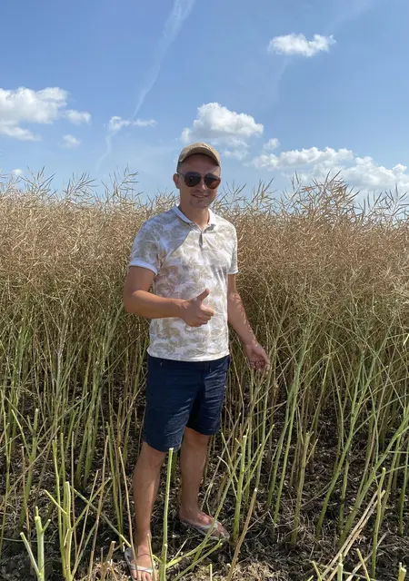 Ростислав из Хмельницкого, мне 33, познакомлюсь для приятного времяпровождения