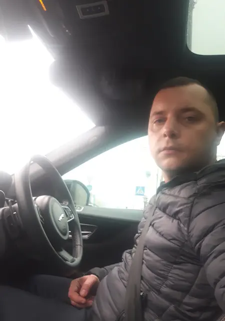 Soy Zhenya, 36 años de Torrevieja, busco conocer gente para lío de una noche