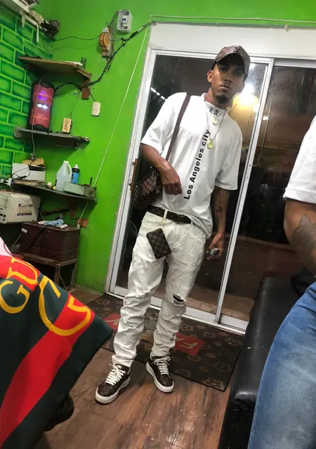 Я Junior, 24, знакомлюсь для постоянных отношений в Санто-доминго