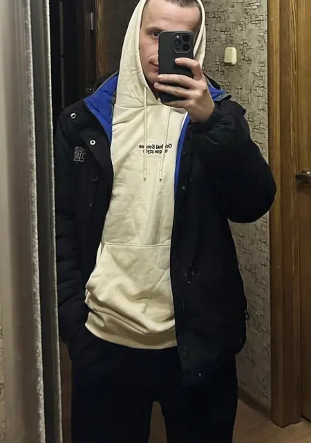 Я Олег, 23, знакомлюсь для приятного времяпровождения в Гродно