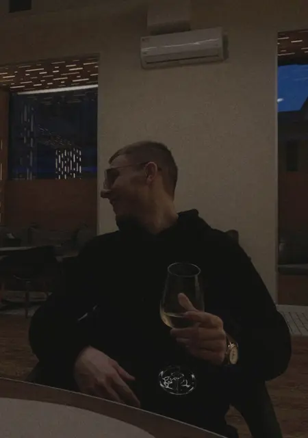 Павел из Тернополя, мне 25, познакомлюсь без обязательств