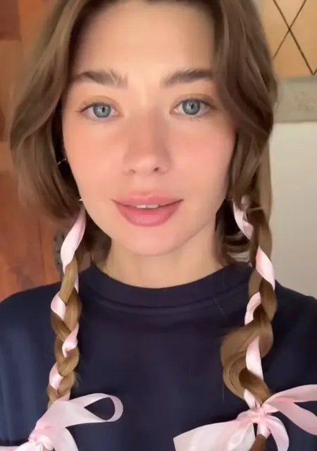 Оля з Вінниці, шукаю на сайті спілкування